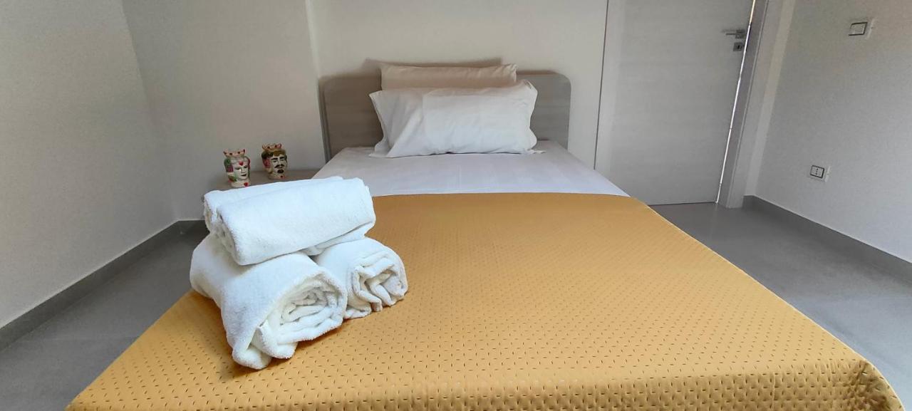 Casa Vacanze Rainbow, Siracusa 锡拉库扎 外观 照片